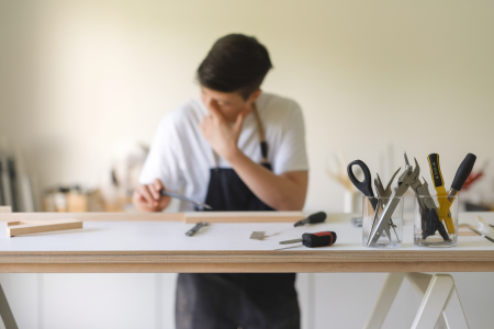 Comment intégrer des travaux de bricolage dans un style de vie minimaliste ?